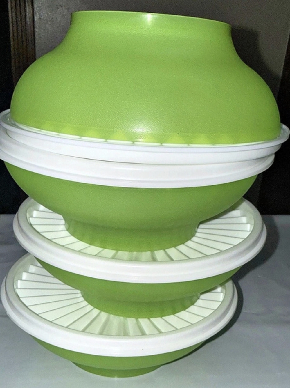 Tupperware Set Of 4